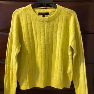 Vero Moda size XS celery O-neck rib blouse $12.00